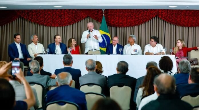 rafael-fonteles-se-reune-com-lula-em-brasilia-para-alinhar-estrategias-para-o-segundo-turno--7ebf565d0536147d