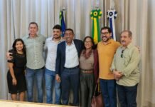 Silvio Mendes empossa Joel Rodrigues e anuncia Alan Brandão como líder do governo na Câmara
